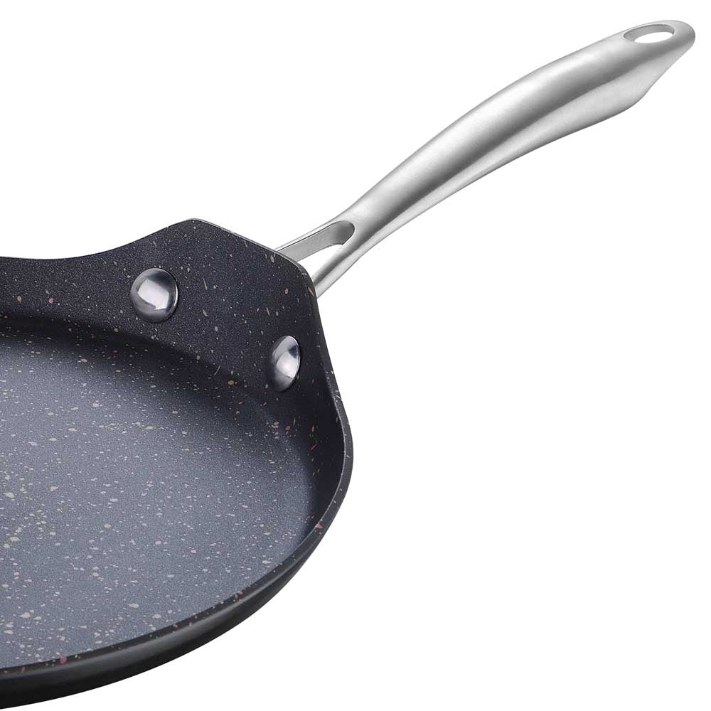 Vital by MasterPRO - 9.5" Forged Aluminum Titanium-Reinforced Non Stick Griddle